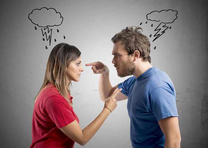 Спор между мужчиной и женщиной
