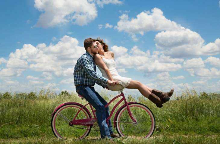 8 мелочей, которые делают счастливые пары и даже не спрашивают друг друга
