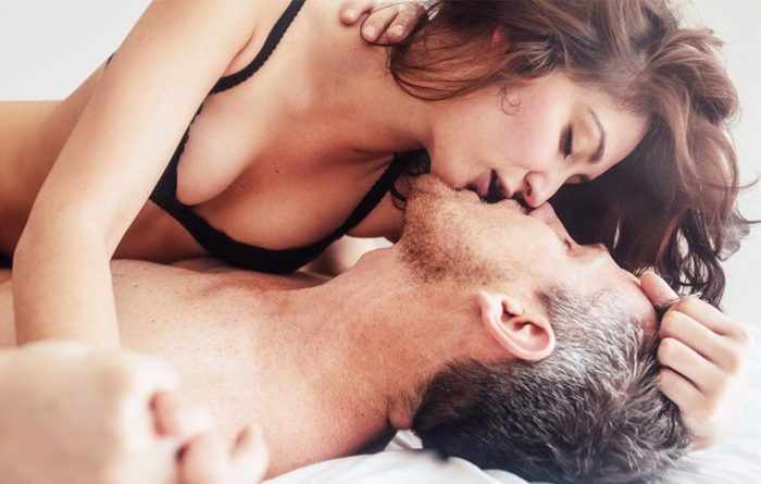 Нежные поцелуи после секса