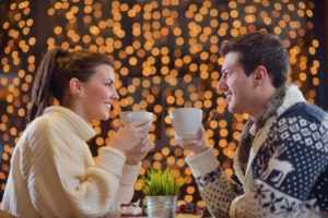 Романтическое свидание в кафе